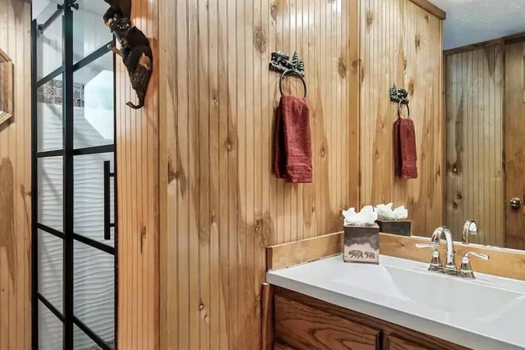 Вілла Beary Peaceful Smokies Retreat: Hot-Tub & Pools Піджен-Фордж Екстер'єр фото
